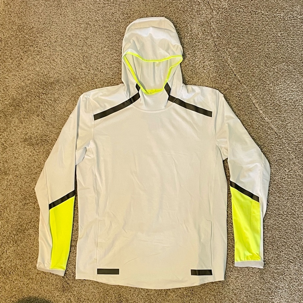 Brooks Running Men's Carbonite Hoodie NWT - Size L